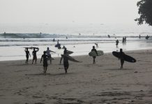 巴图卡拉斯冲浪指南 | 浪点详解与住宿推荐